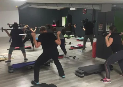 Cours collectifs encadrés dans le club Fitaccess Saint-Marcel-lès-Valence.